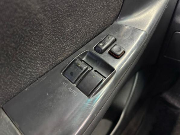 Toyota Corolla IX (E120 E130) Рестайлинг с пробегом 2006 года, цена 550 000 рублей, 282027 км, хэтчбек, Автокод Объявления