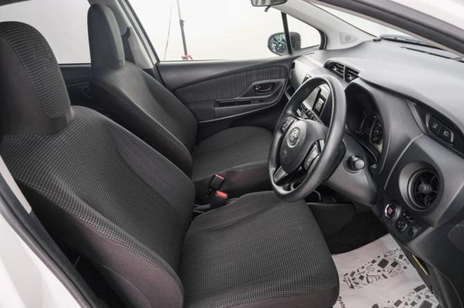 Toyota Vitz III (XP130) Рестайлинг 2 с пробегом 2019 года, цена 959 000 рублей, 102500 км, хэтчбек, Автокод Объявления
