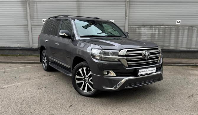 Toyota Land Cruiser 200 Series Рестайлинг 2 с пробегом 2019 года, цена 6 479 000 рублей, 190380 км, внедорожник, Автокод Объявления
