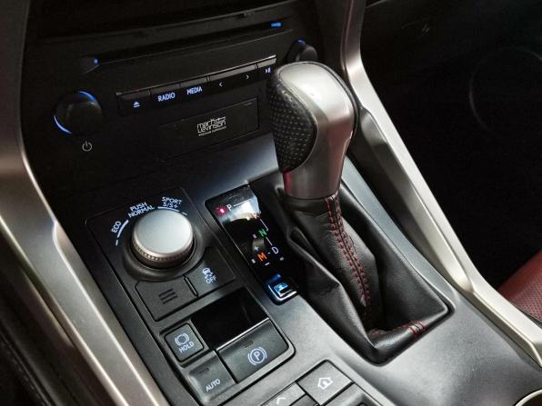 Lexus NX I с пробегом 2017 года, цена 2 649 000 рублей, 195741 км, внедорожник, Автокод Объявления