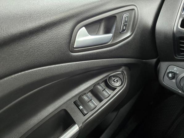 Ford Kuga II с пробегом 2013 года, цена 1 049 000 рублей, 248000 км, внедорожник, Автокод Объявления