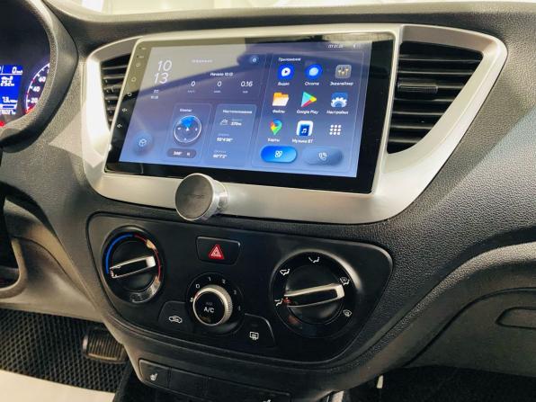 Hyundai Solaris II с пробегом 2018 года, цена 1 290 000 рублей, 176037 км, седан, Автокод Объявления