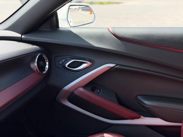 Chevrolet Camaro VI Рестайлинг с пробегом 2019 года, цена 2 800 000 рублей, 97483 км, купе, Автокод Объявления