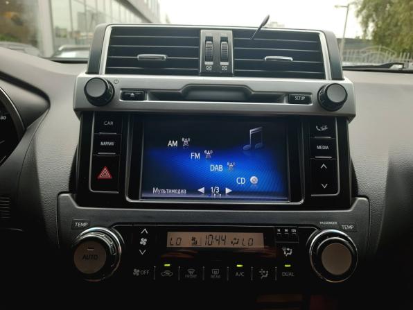 Toyota Land Cruiser Prado 150 Series Рестайлинг 1 с пробегом 2014 года, цена 3 355 000 рублей, 221057 км, внедорожник, Автокод Объявления
