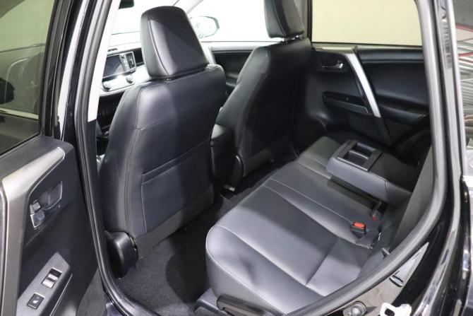 Toyota RAV4 IV (XA40) Рестайлинг с пробегом 2017 года, цена 2 530 000 рублей, 123105 км, внедорожник, Автокод Объявления