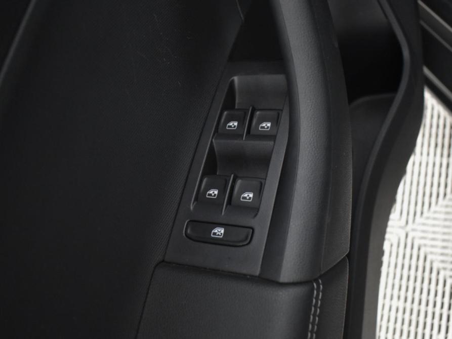 Volkswagen Polo VI Санкт-Петербург  - изображение 19