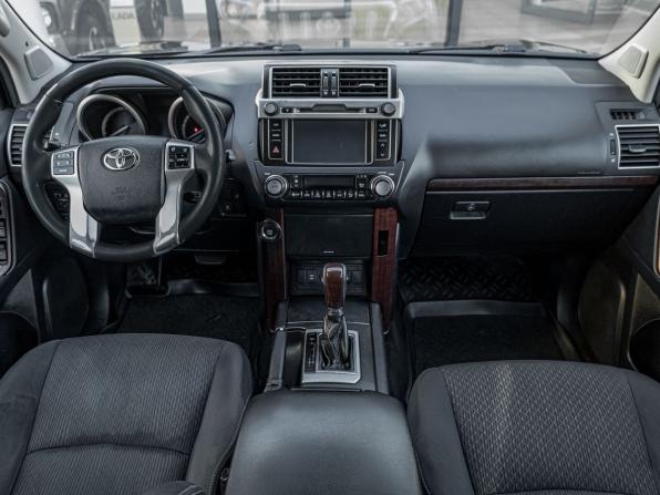 Toyota Land Cruiser Prado 150 Series Рестайлинг 1 с пробегом 2015 года, цена 3 190 600 рублей, 315399 км, внедорожник, Автокод Объявления