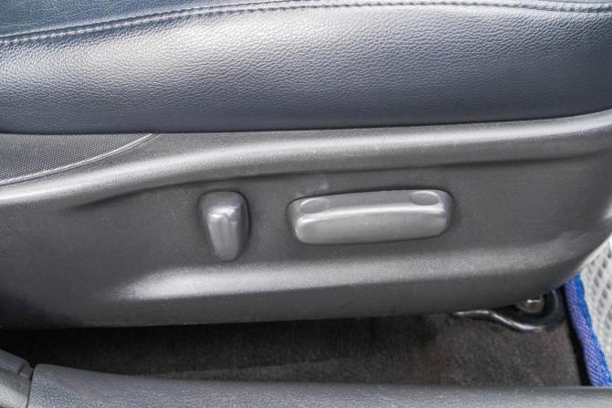 Toyota Camry VI (XV40) Рестайлинг с пробегом 2011 года, цена 1 299 000 рублей, 280000 км, седан, Автокод Объявления