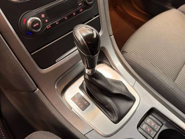 Ford Mondeo IV Рестайлинг с пробегом 2012 года, цена 899 000 рублей, 220763 км, седан, Автокод Объявления
