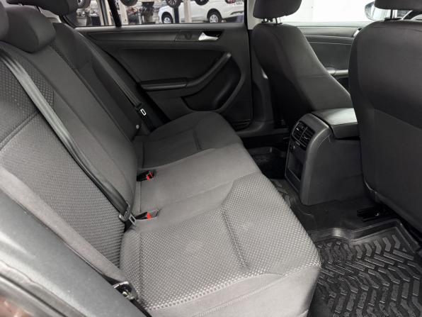 Volkswagen Jetta VI с пробегом 2014 года, цена 999 000 рублей, 211929 км, седан, Автокод Объявления