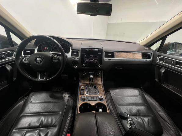 Volkswagen Touareg II с пробегом 2011 года, цена 1 950 000 рублей, 346589 км, внедорожник, Автокод Объявления