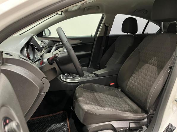 Opel Insignia I с пробегом 2013 года, цена 885 000 рублей, 114950 км, седан, Автокод Объявления