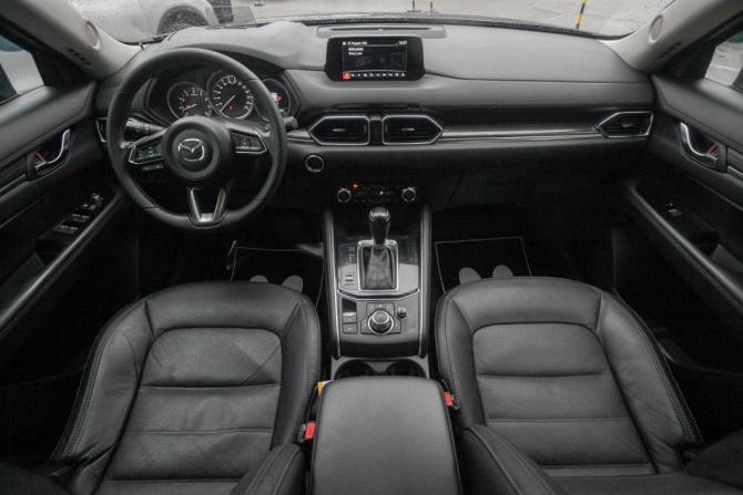 Mazda CX-5 I Рестайлинг с пробегом 2017 года, цена 2 535 000 рублей, 120000 км, внедорожник, Автокод Объявления