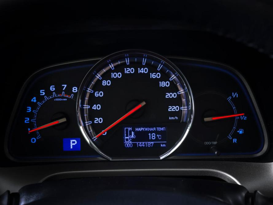 Toyota RAV4 IV (XA40) Москва  - изображение 16