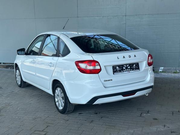 Lada (ВАЗ) Granta I Рестайлинг с пробегом 2021 года, цена 763 000 рублей, 64976 км, хэтчбек, Автокод Объявления