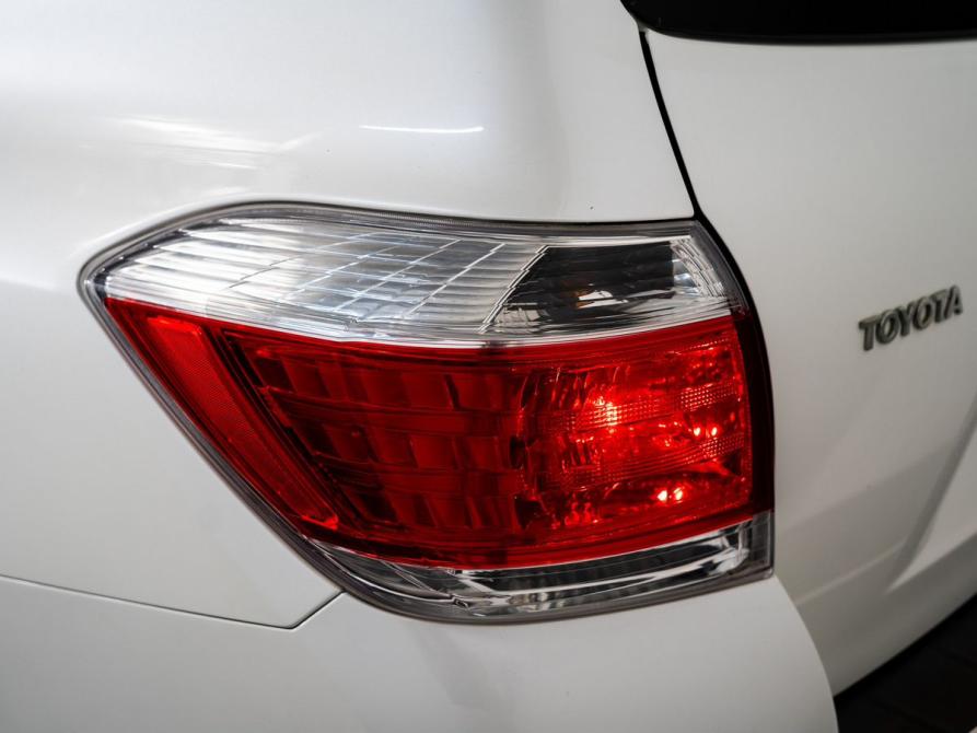 Toyota Highlander II (XU40) Рестайлинг Иркутск  - изображение 24