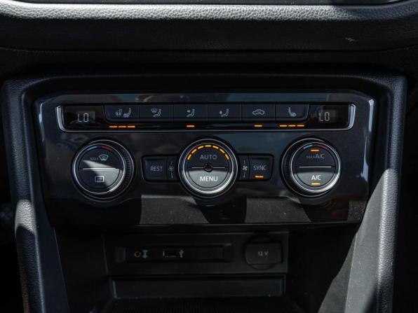 Volkswagen Tiguan II с пробегом 2017 года, цена 2 445 200 рублей, 162524 км, внедорожник, Автокод Объявления