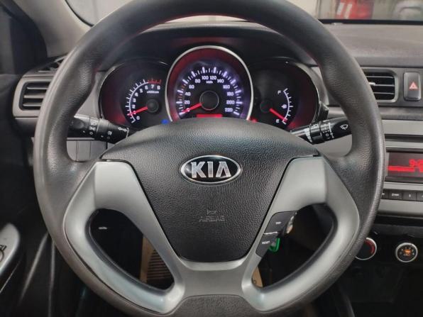 Kia Rio III Рестайлинг с пробегом 2015 года, цена 788 300 рублей, 152550 км, седан, Автокод Объявления