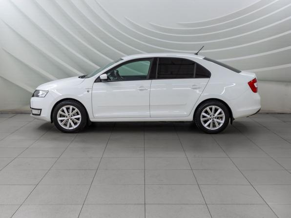 Skoda Rapid I с пробегом 2016 года, цена 1 198 000 рублей, 97072 км, лифтбек, Автокод Объявления