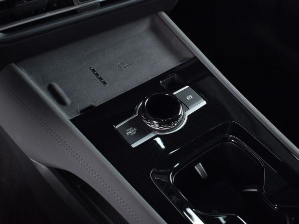 Volkswagen Tiguan III (China Market) с пробегом 2026 года, цена 4 699 995 рублей, 60 км, внедорожник, Автокод Объявления