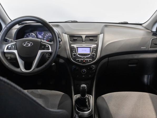 Hyundai Solaris I с пробегом 2013 года, цена 760 000 рублей, 148600 км, седан, Автокод Объявления