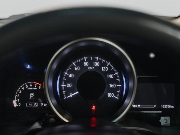 Honda Fit III Рестайлинг с пробегом 2018 года, цена 1 033 000 рублей, 162319 км, хэтчбек, Автокод Объявления