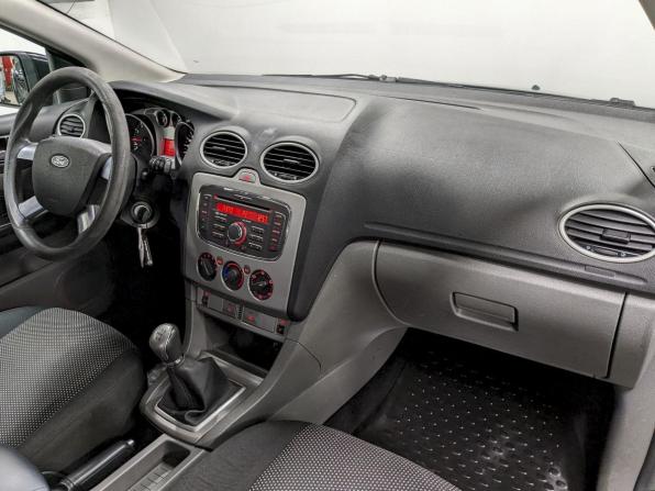 Ford Focus II Рестайлинг с пробегом 2010 года, цена 590 000 рублей, 199500 км, седан, Автокод Объявления