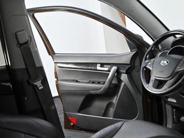 Kia Sorento II Рестайлинг с пробегом 2015 года, цена 1 159 000 рублей, 112000 км, внедорожник, Автокод Объявления