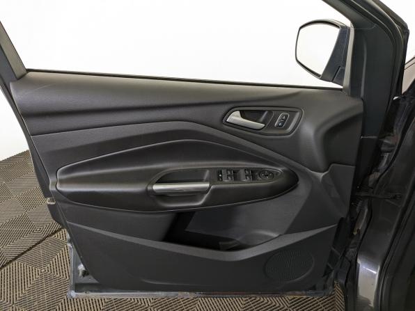 Ford Kuga II Рестайлинг с пробегом 2018 года, цена 1 700 000 рублей, 113971 км, внедорожник, Автокод Объявления