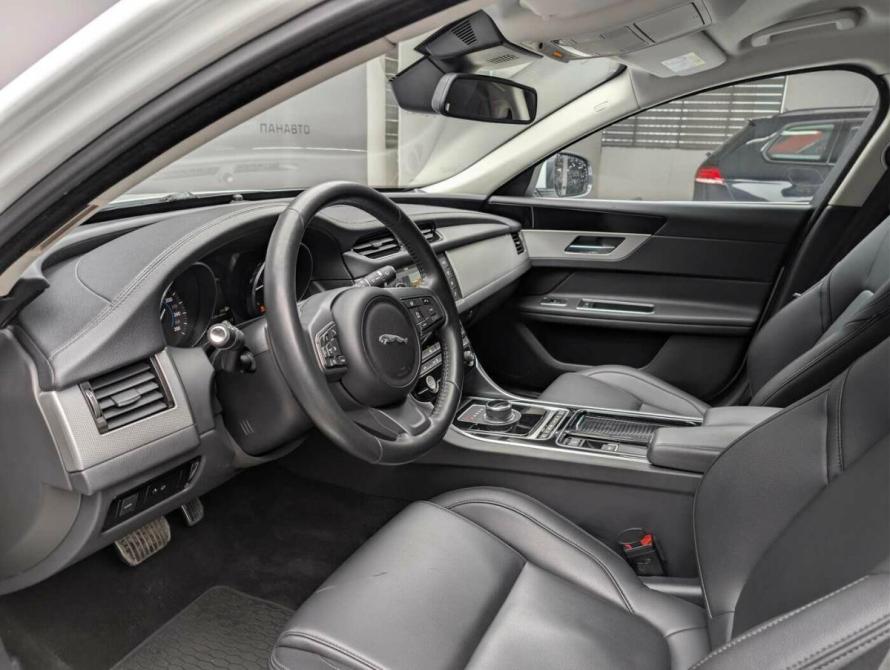 Jaguar XF II Москва  - изображение 8