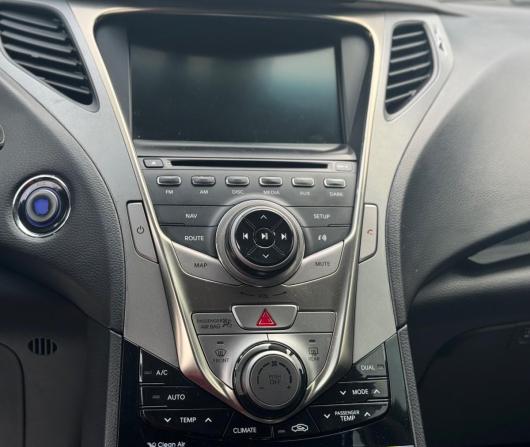Hyundai Grandeur V с пробегом 2012 года, цена 1 299 000 рублей, 339826 км, седан, Автокод Объявления