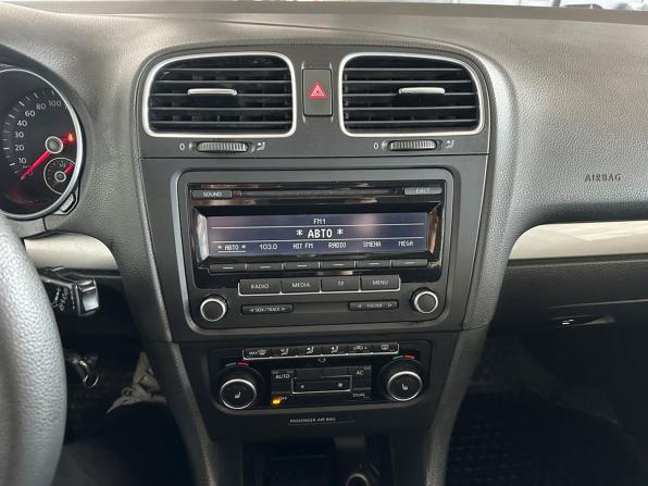 Volkswagen Golf VI с пробегом 2011 года, цена 699 000 рублей, 209747 км, хэтчбек, Автокод Объявления