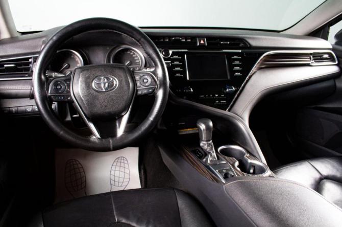 Toyota Camry VIII (XV70) с пробегом 2019 года, цена 2 329 000 рублей, 224000 км, седан, Автокод Объявления