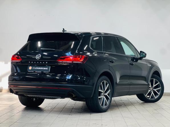 Volkswagen Touareg III с пробегом 2020 года, цена 4 899 000 рублей, 90000 км, внедорожник, Автокод Объявления