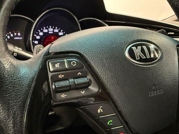 Kia Ceed II Рестайлинг с пробегом 2018 года, цена 1 430 000 рублей, 113274 км, хэтчбек, Автокод Объявления