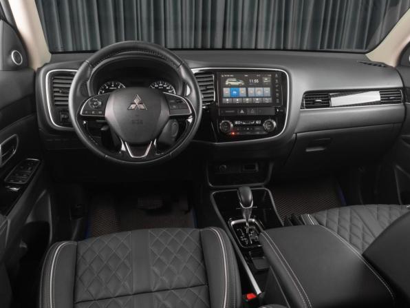 Mitsubishi Outlander III Рестайлинг 3 с пробегом 2022 года, цена 3 449 000 рублей, 14255 км, внедорожник, Автокод Объявления