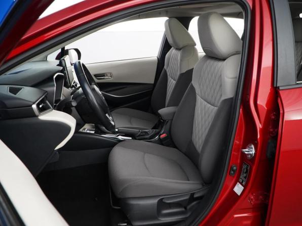 Toyota Corolla XII (E210) с пробегом 2021 года, цена 2 256 600 рублей, 59926 км, седан, Автокод Объявления