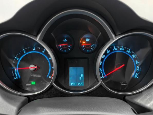 Chevrolet Cruze I Рестайлинг с пробегом 2013 года, цена 700 000 рублей, 198000 км, хэтчбек, Автокод Объявления