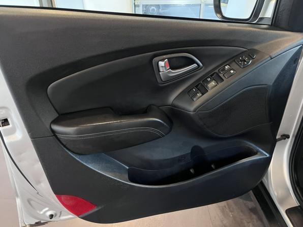 Hyundai ix35 I Рестайлинг с пробегом 2014 года, цена 1 500 000 рублей, 148999 км, внедорожник, Автокод Объявления