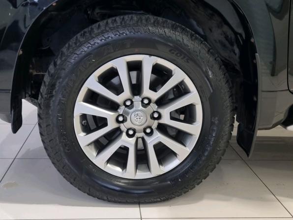 Toyota Land Cruiser Prado 150 Series Рестайлинг 1 с пробегом 2017 года, цена 4 150 000 рублей, 180550 км, внедорожник, Автокод Объявления