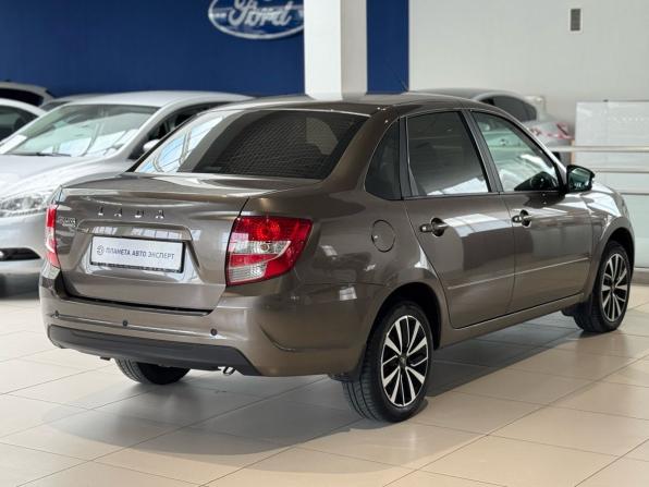 Lada (ВАЗ) Granta I Рестайлинг с пробегом 2024 года, цена 895 000 рублей, 30358 км, седан, Автокод Объявления