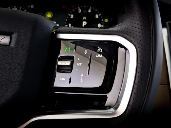 Land Rover Discovery Sport I Рестайлинг с пробегом 2025 года, цена 5 700 000 рублей, 5063 км, внедорожник, Автокод Объявления