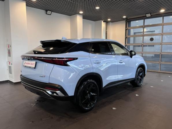 Omoda C5 I с пробегом 2023 года, цена 1 937 000 рублей, 45973 км, внедорожник, Автокод Объявления