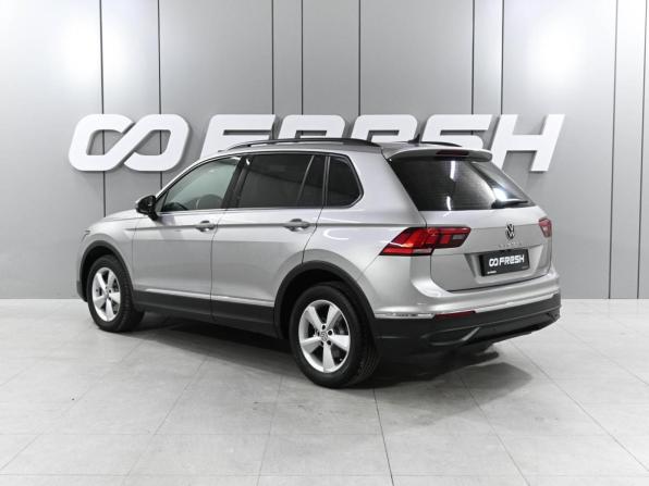 Volkswagen Tiguan II Рестайлинг с пробегом 2021 года, цена 2 649 000 рублей, 109878 км, внедорожник, Автокод Объявления