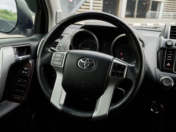 Toyota Land Cruiser Prado 150 Series Рестайлинг 1 с пробегом 2014 года, цена 3 448 000 рублей, 192900 км, внедорожник, Автокод Объявления