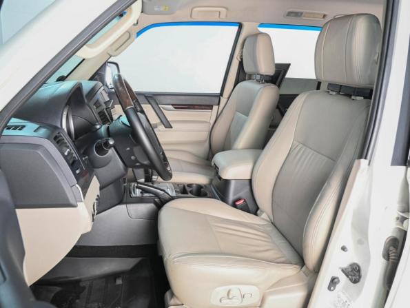 Mitsubishi Pajero IV Рестайлинг 2 с пробегом 2019 года, цена 3 699 000 рублей, 98258 км, внедорожник, Автокод Объявления