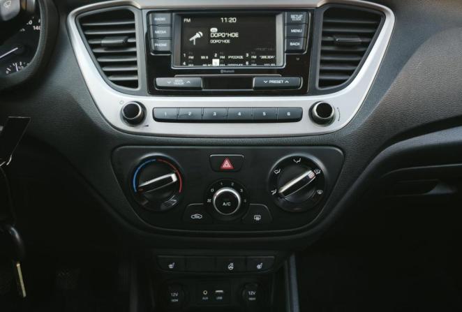 Hyundai Solaris II с пробегом 2018 года, цена 1 155 000 рублей, 160900 км, седан, Автокод Объявления