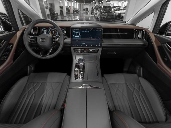 GAC Trumpchi M8 II с пробегом 2026 года, цена 4 590 000 рублей, 30 км, минивэн, Автокод Объявления
