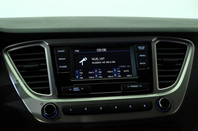 Hyundai Solaris II Рестайлинг с пробегом 2021 года, цена 1 399 000 рублей, 115000 км, седан, Автокод Объявления