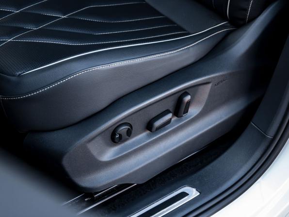 Volkswagen Tiguan II Рестайлинг с пробегом 2023 года, цена 4 050 000 рублей, 14470 км, внедорожник, Автокод Объявления